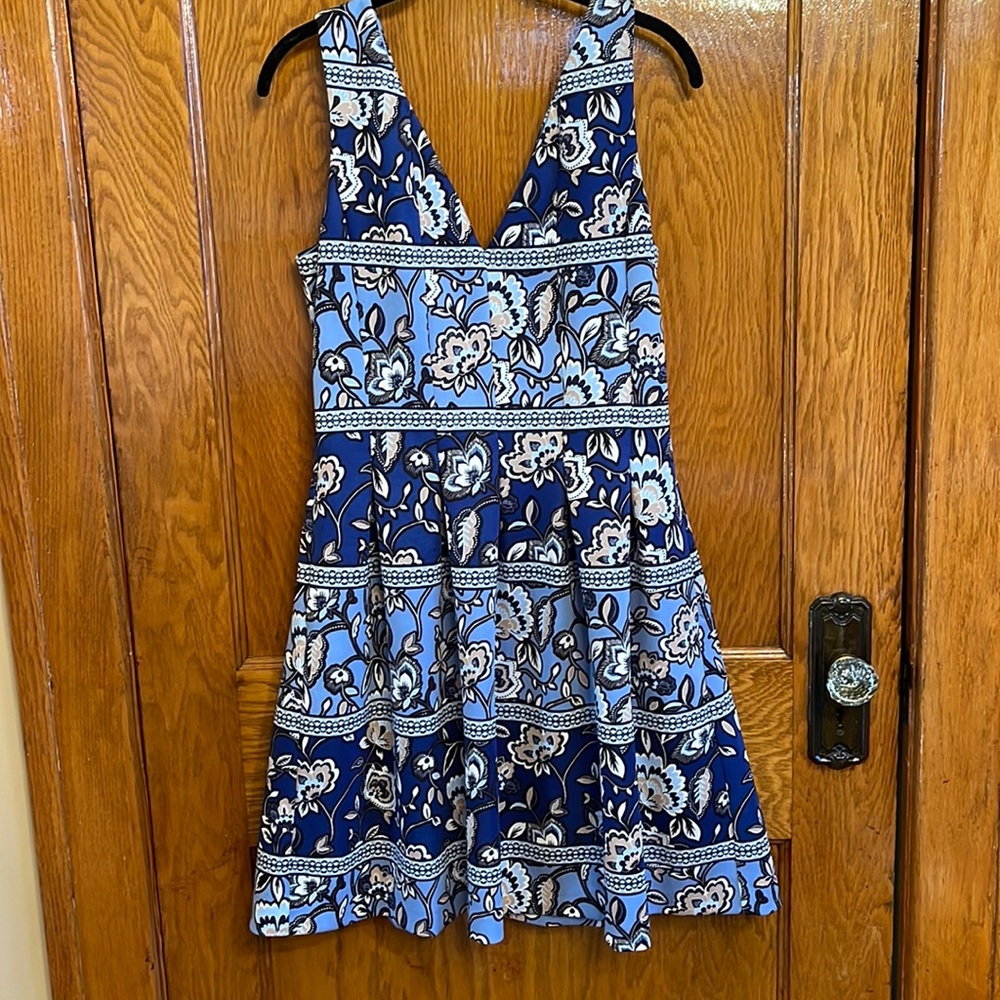 Vince Camuto dress NWOT